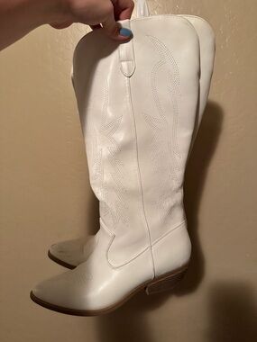White Women's Western Knee-High Boots